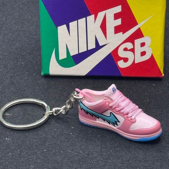 Kids Pink Keychain Shoe - Picture 3 of 9